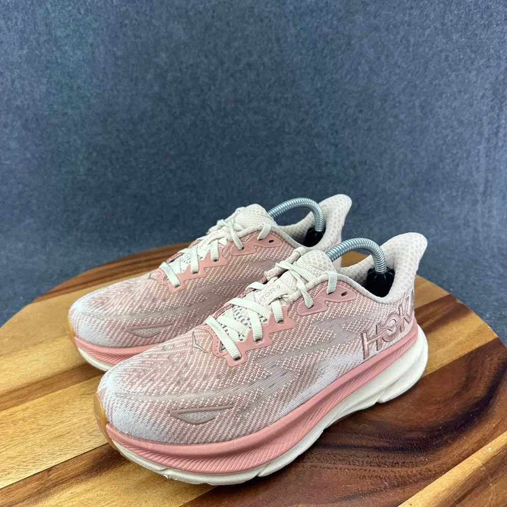 Hoka One One hoka one